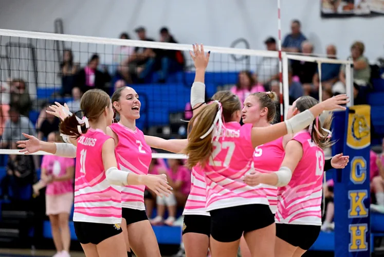 Lady Bulldogs volleyball keeps on winning